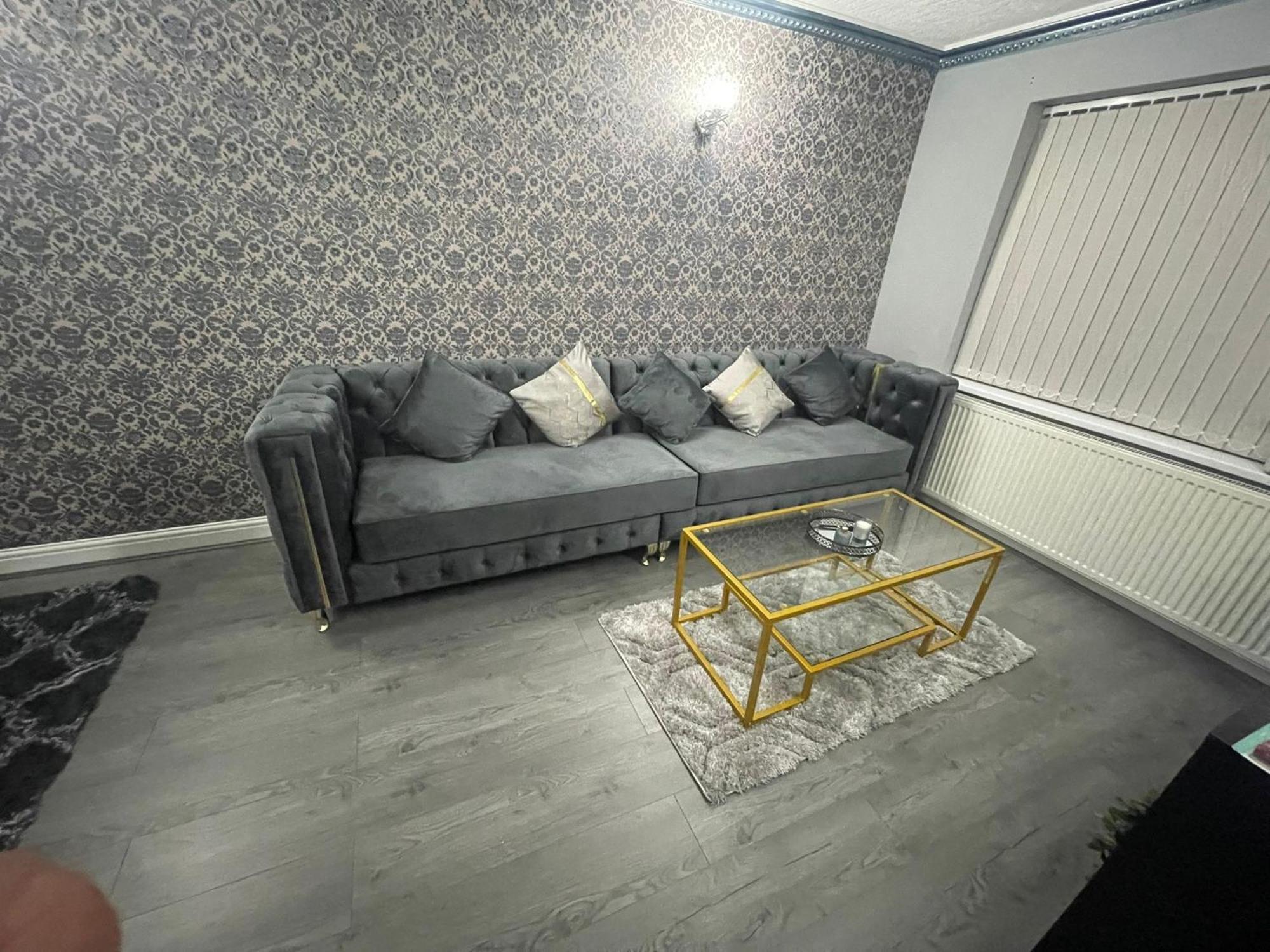 Frank Lane Villa Dewsbury Luaran gambar